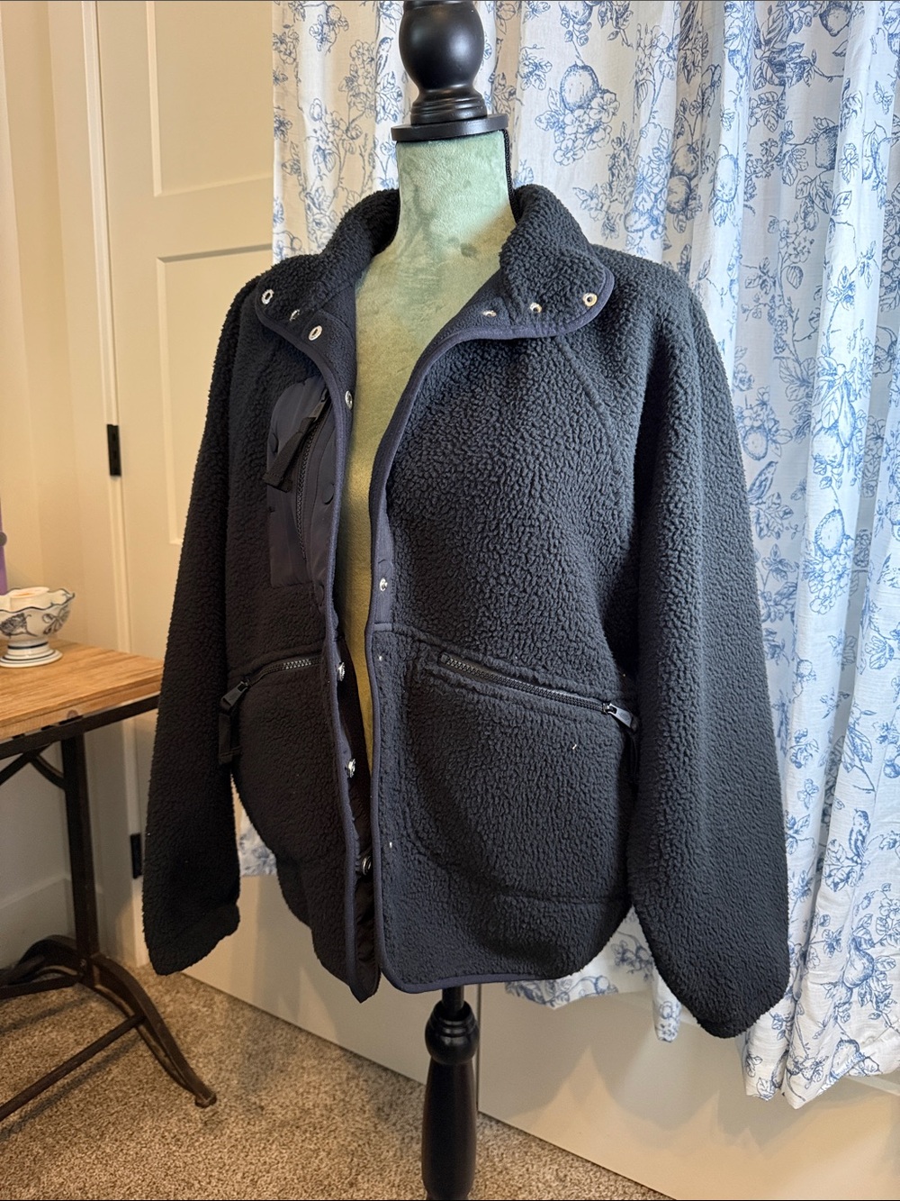 FP Movement by Free People Black Sherpa Jacket with Zip Pockets - Picture 2 of 4